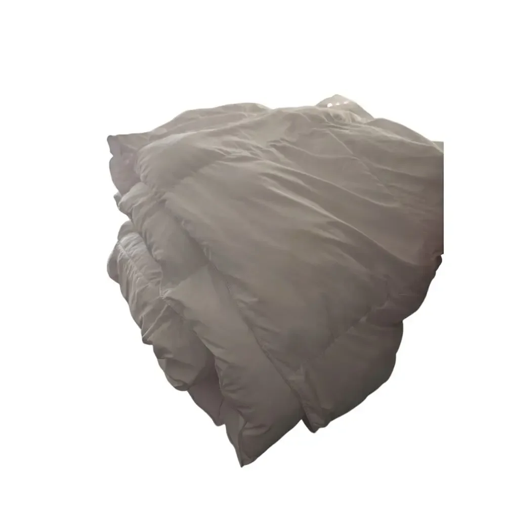 NWOT! HOTEL SUITE! PURE WHITE DOWN ALTERNATIVE, HYPOALLERGENIC COMFORTER! FULL